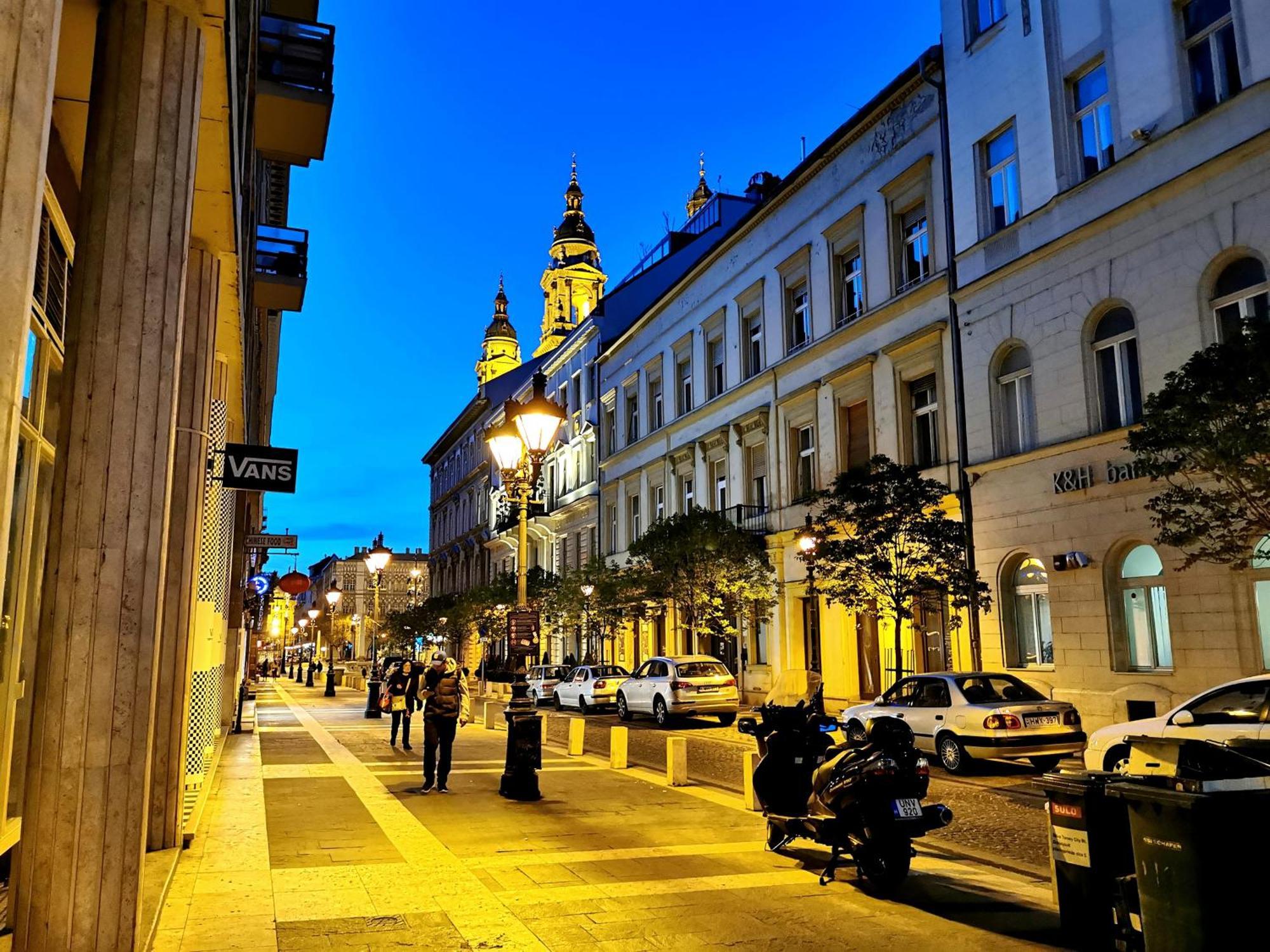 Downtown Studio Next To The Basilica Budapeste Exterior foto